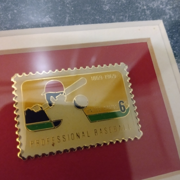 90's Gary Carter Baseball Memorabilia Display Card Frame - Picture 2 of 9